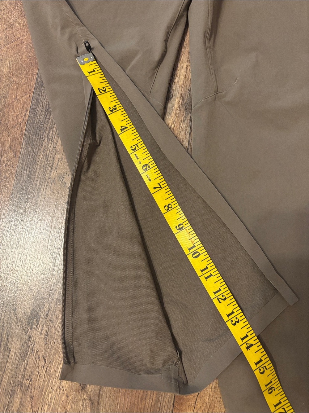 Lululemon Lab Olive Green Esker Trouser Casual Pants size 10 - Picture 11 of 15